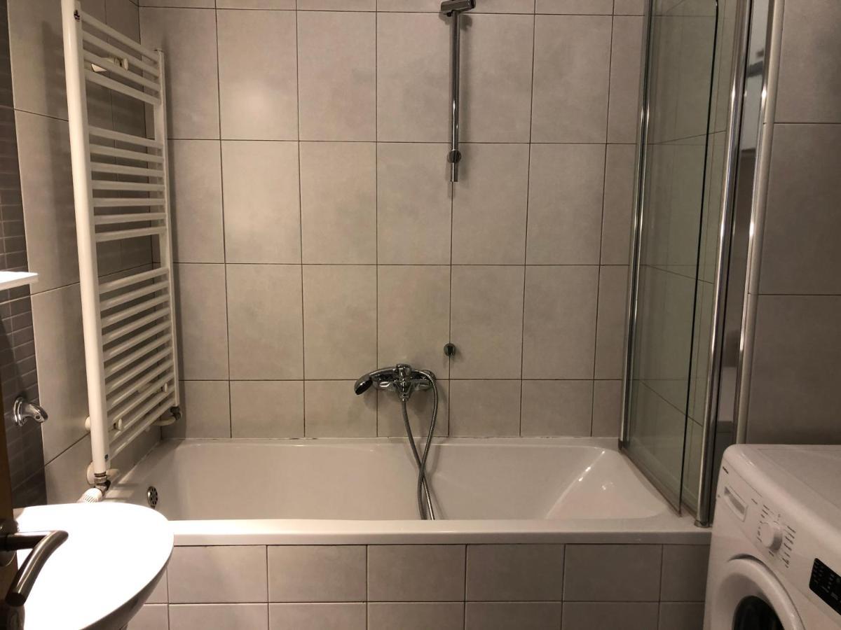 Apartment Maris - Free Parking Ζάγκρεμπ Εξωτερικό φωτογραφία