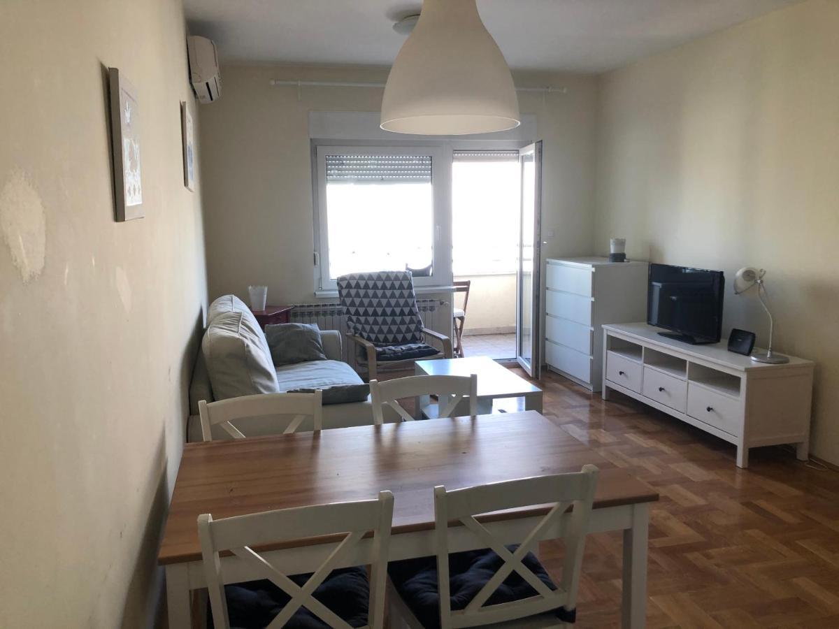 Apartment Maris - Free Parking Ζάγκρεμπ Εξωτερικό φωτογραφία
